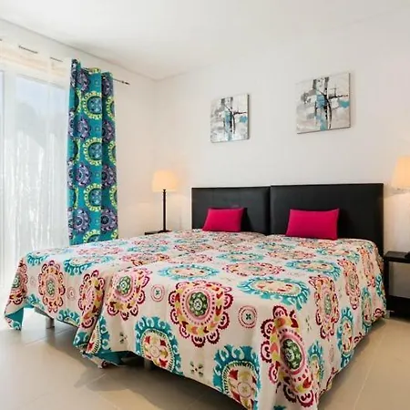 Sleeps 10 Air Con Wifi 빌라